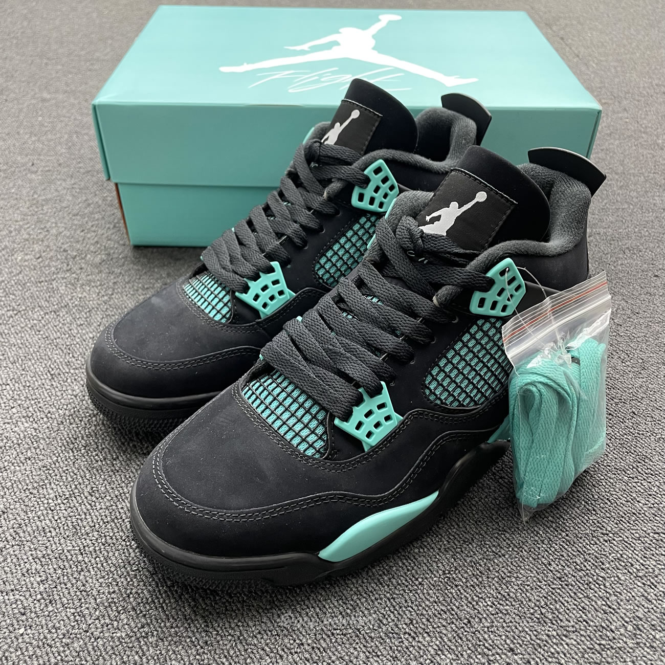 Air Jordan 4 Retro Tiffany Black Green (10) - newkick.app